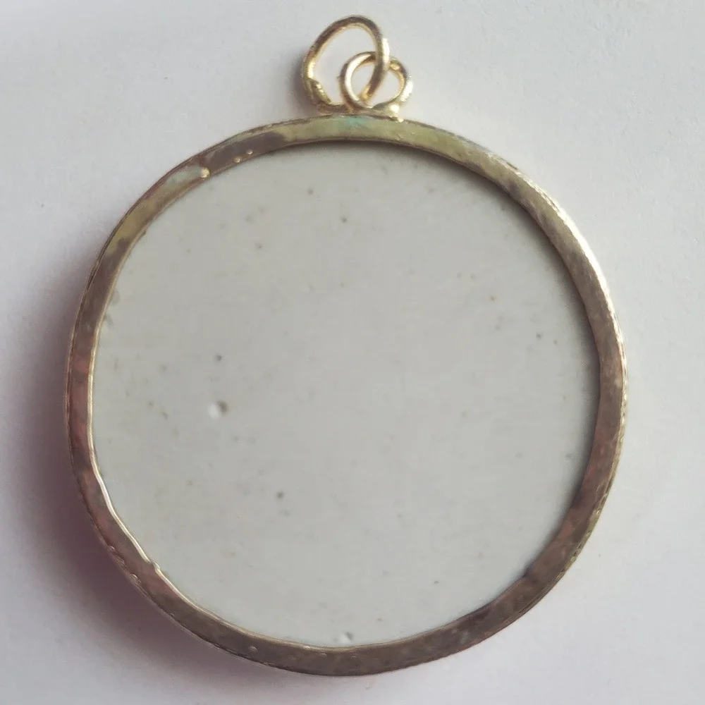 N/A handcrafted circular